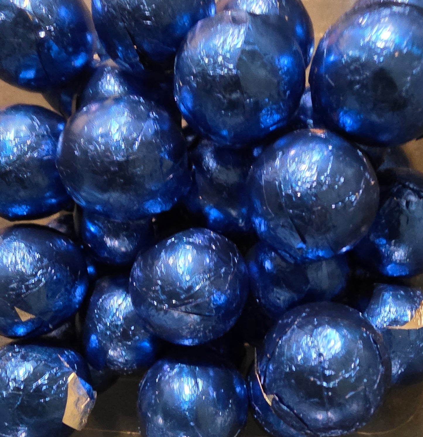 BOULES DE CHOCOLAT AU LAIT COULEURS ASSORTIES