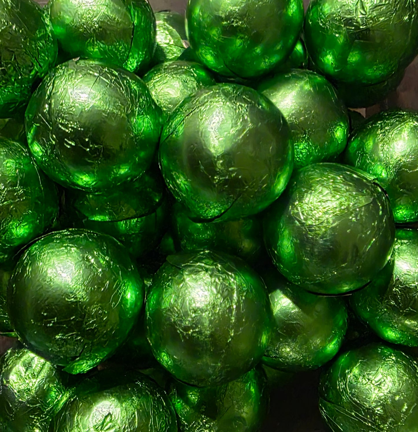 BOULES DE CHOCOLAT AU LAIT COULEURS ASSORTIES