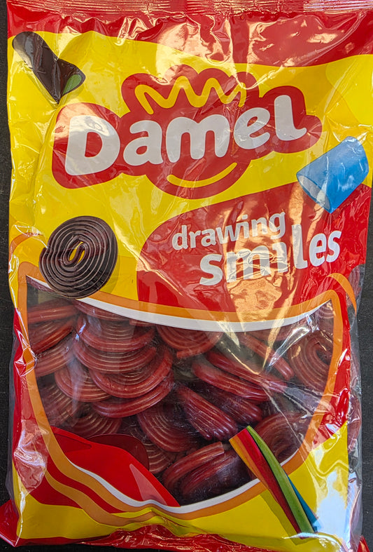 RÉGLISSES ROULÉES AUX FRAISES