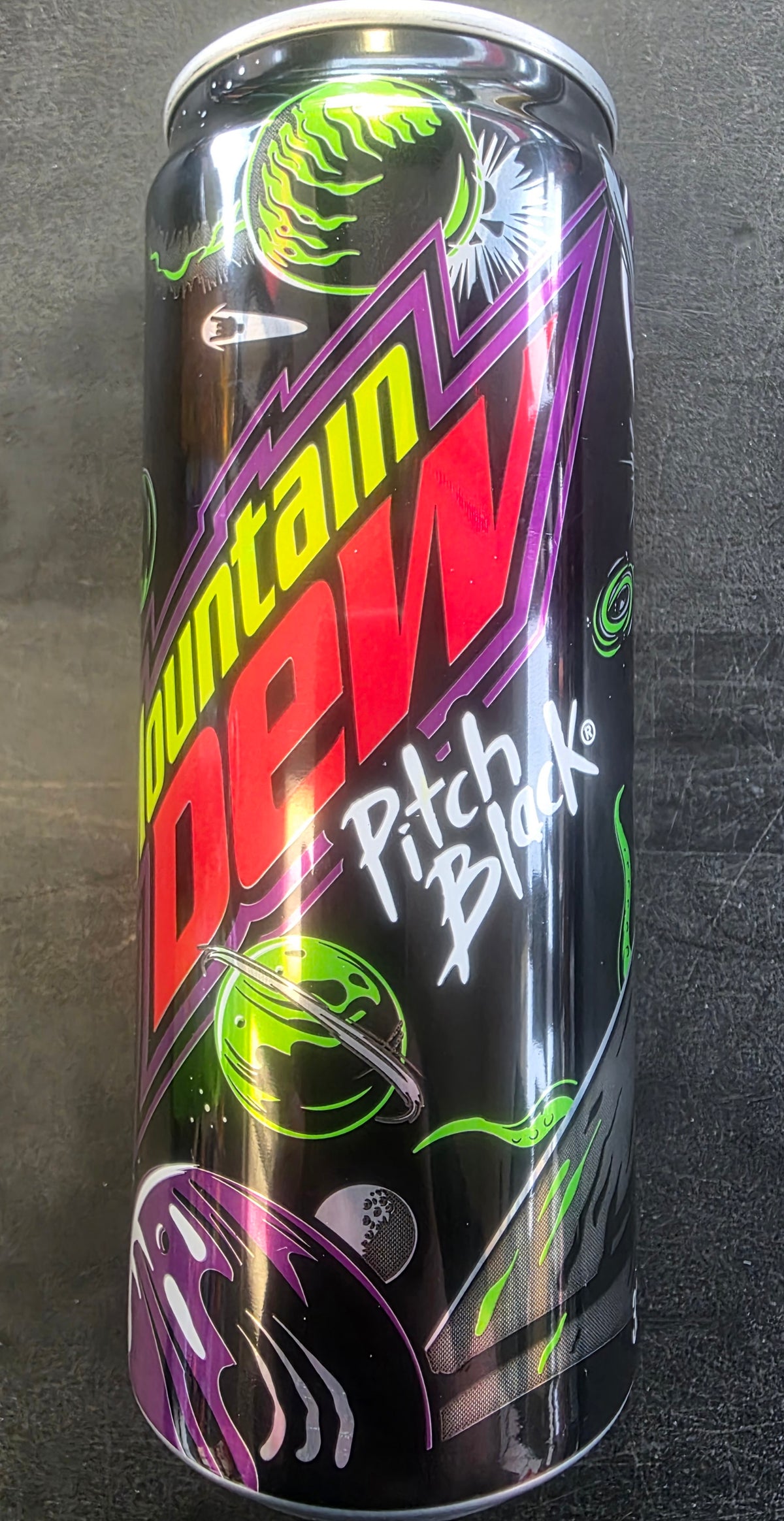 MOUNTAIN DEW PITCH BLACK